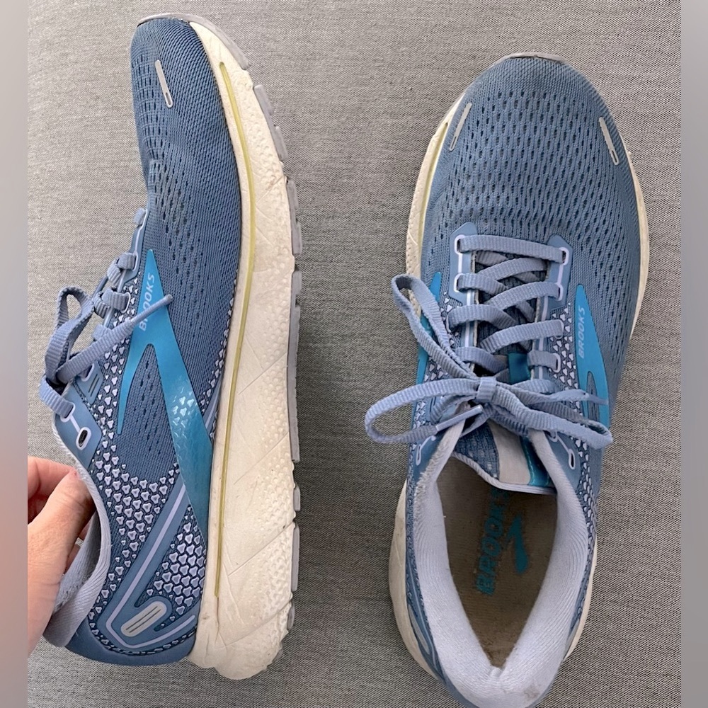 Men’s Brooks Running Shoes 10.5